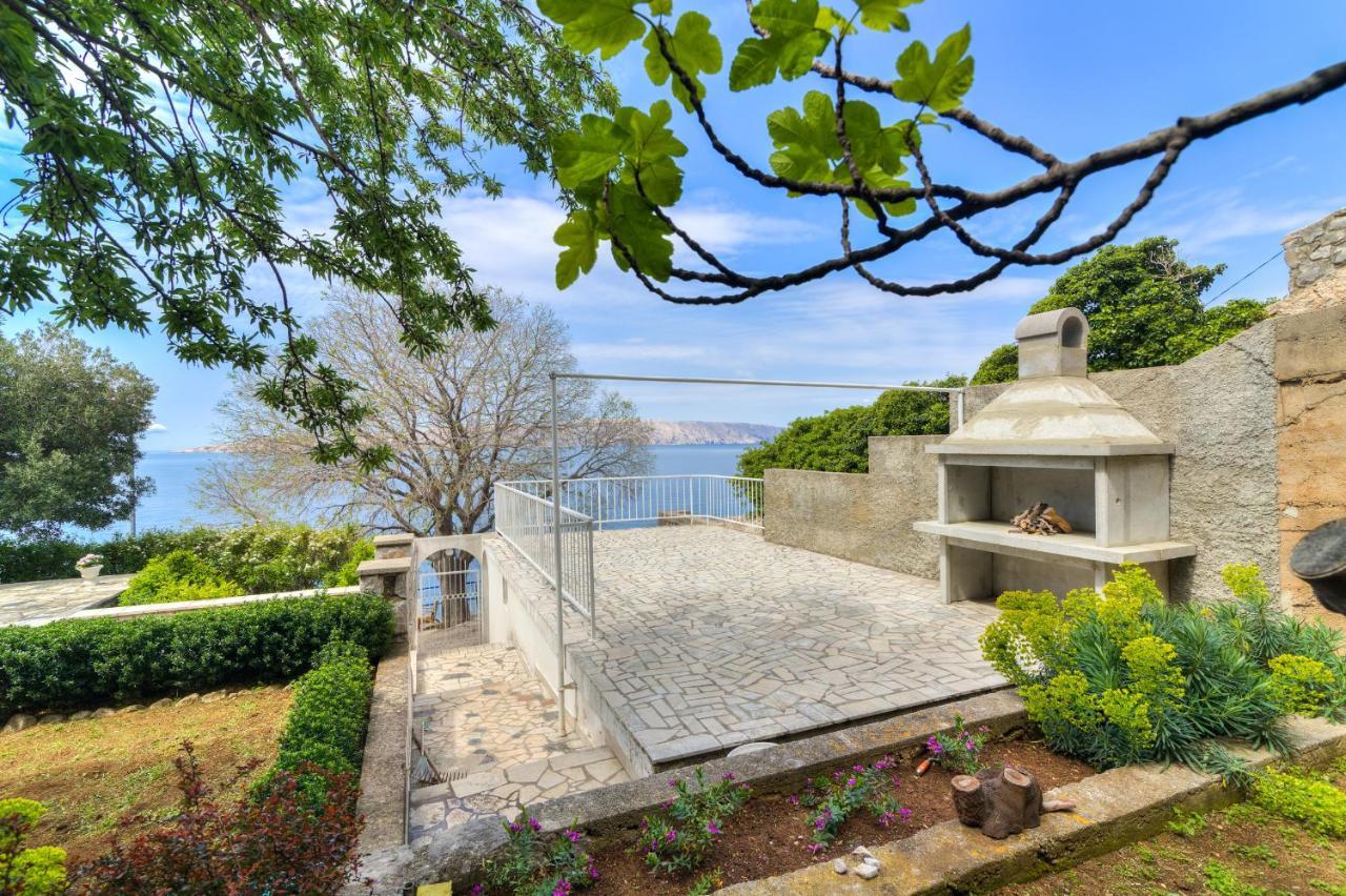 Apartments By The Beach Adela Senj Сен Екстериор снимка