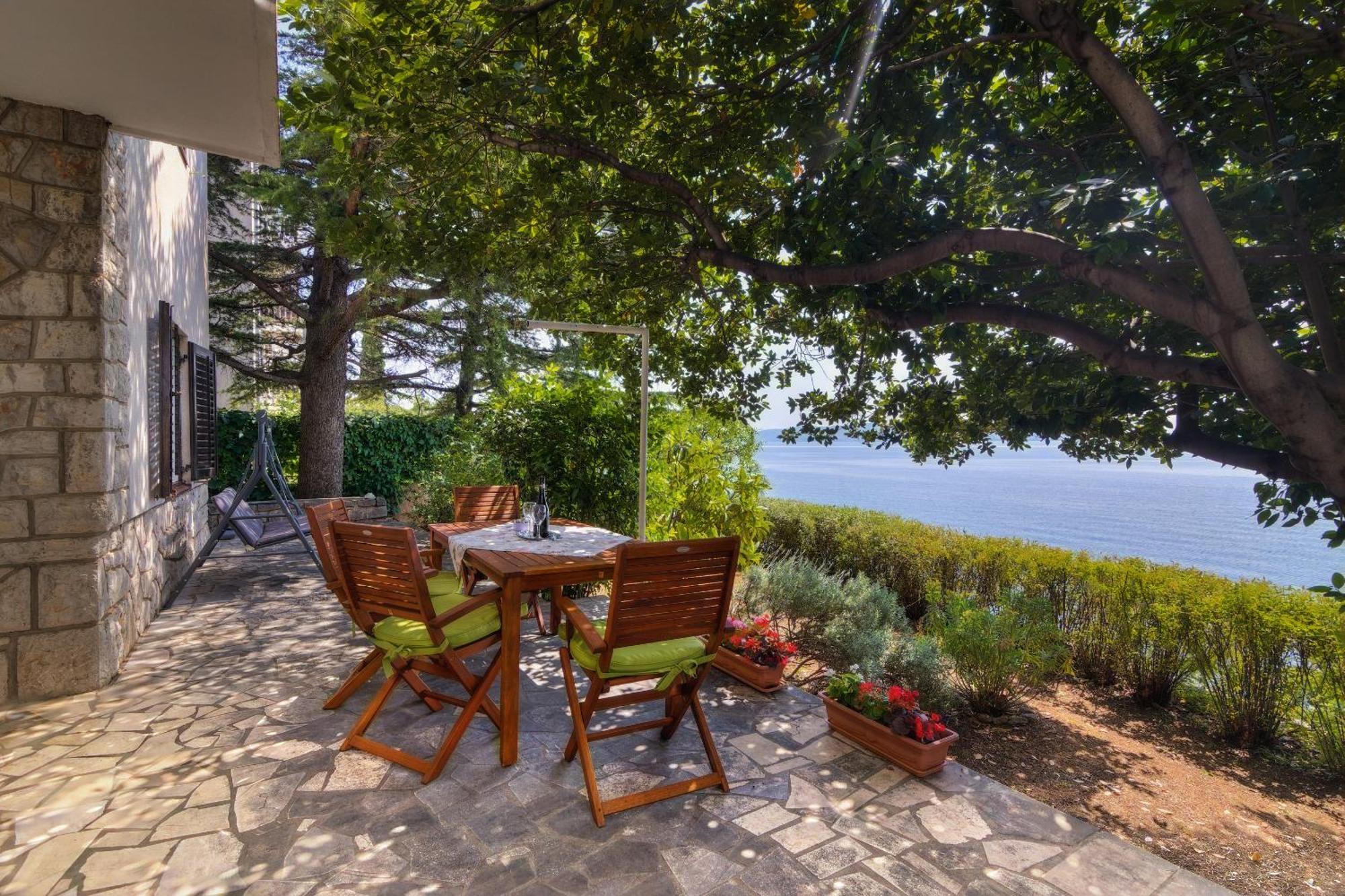 Apartments By The Beach Adela Senj Сен Екстериор снимка