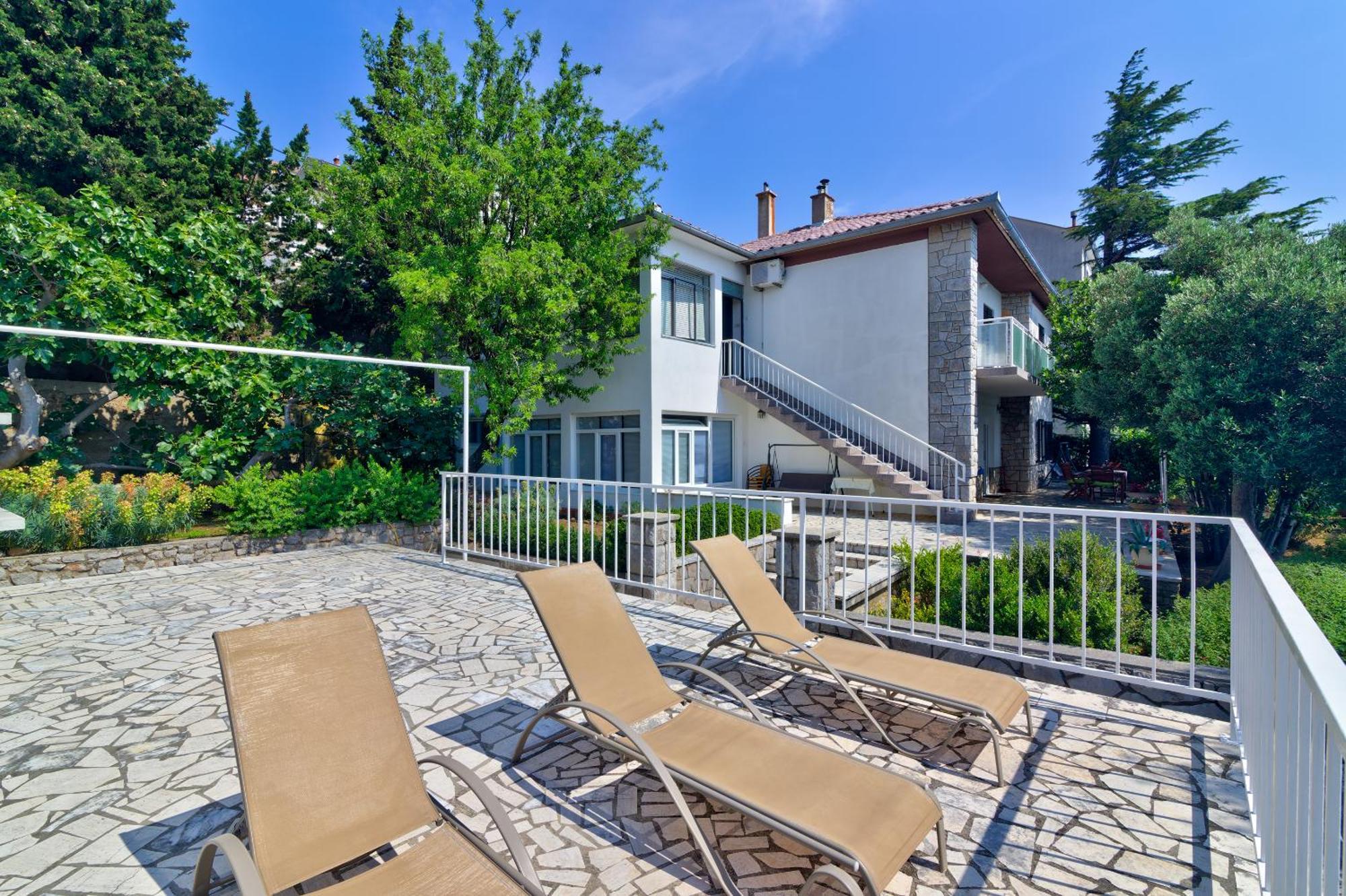 Apartments By The Beach Adela Senj Сен Екстериор снимка